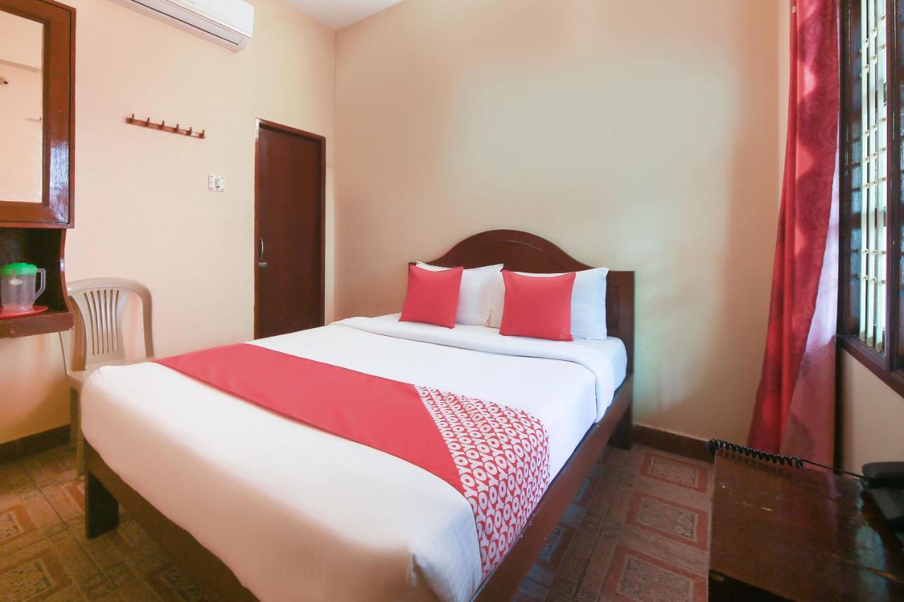Oyo 23098 Ushama Heritage Guest House Pondicherry Bagian luar foto