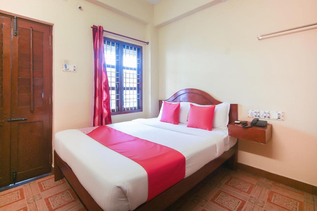Oyo 23098 Ushama Heritage Guest House Pondicherry Bagian luar foto