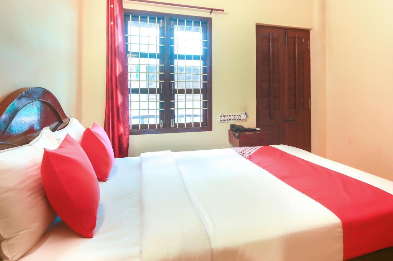 Oyo 23098 Ushama Heritage Guest House Pondicherry Bagian luar foto